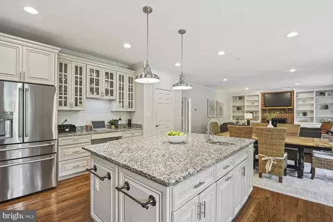 Kitchen - 1016 Bellview Rd, Mclean, VA 22102 photo 3 of 6