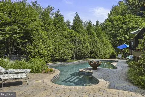 Exterior - 1016 Bellview Rd, Mclean, VA 22102 photo 23 of 43