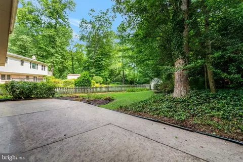 Exterior - 8706 Fox Ridge Rd, Springfield, VA 22152 photo 6 of 16