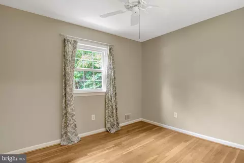Bedroom - 8706 Fox Ridge Rd, Springfield, VA 22152 photo 9 of 14