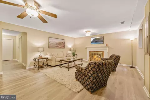 5932 Queenston St, Springfield, VA 22152 photo 27
