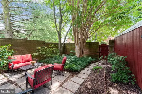 5932 Queenston St, Springfield, VA 22152 photo 10