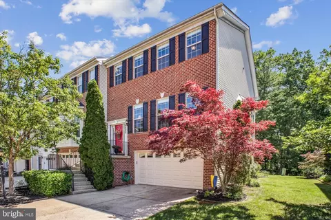 6693 Ordsall St, Alexandria, VA 22315