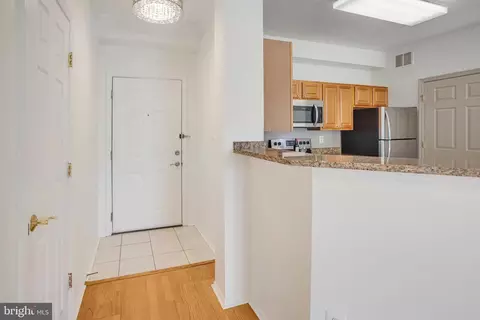 1530 Spring Gate Dr #9308, Mclean, VA 22102 photo 3