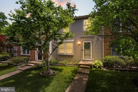 8455 Aurora Ct, Lorton, VA 22079