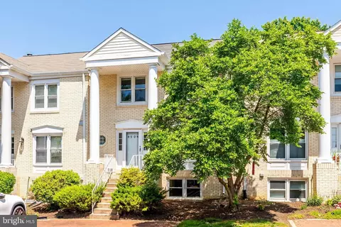 8504 Jeffersonian Ct, Vienna, VA 22182