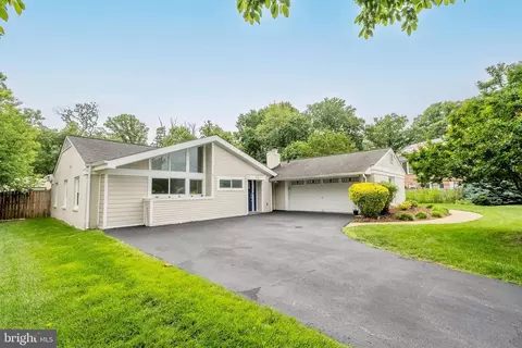5923 Westridge Ct, Alexandria, VA 22310