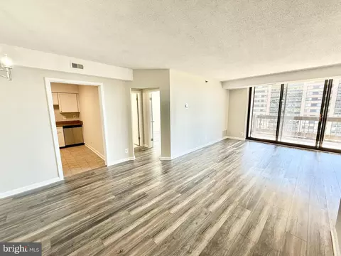5505 Seminary Rd #1516N, Falls Church, VA 22041