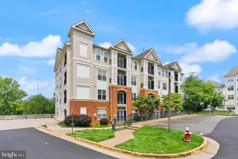 11320 Aristotle Dr #4-305, Fairfax, VA 22030