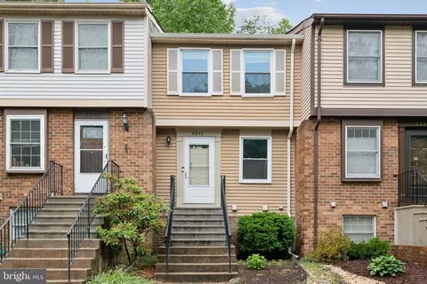 6842 Heatherway Ct, Alexandria, VA 22315