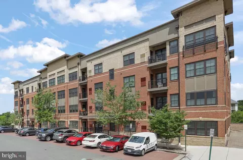 2903 Bleeker St #5-401, Fairfax, VA 22031