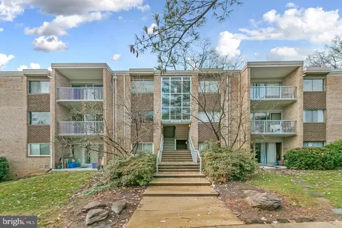 8003 Chanute Pl #12, Falls Church, VA 22042