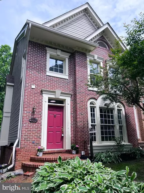 3901 Kathryn Jean Ct, Fairfax, VA 22033