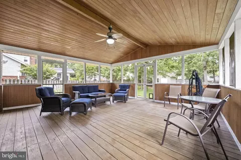 6103 Sherborn Ln, Springfield, VA 22152 photo 5