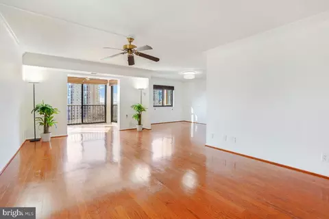5904 Mount Eagle Dr #1105, Alexandria, VA 22303