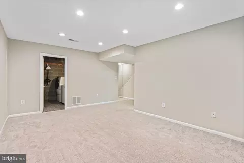2249 Gunsmith Sq, Reston, VA 20191 photo 39