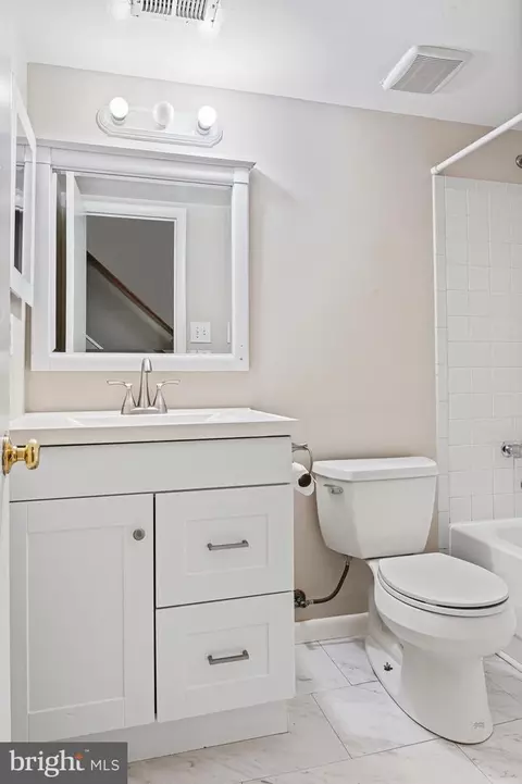 2249 Gunsmith Sq, Reston, VA 20191 photo 32