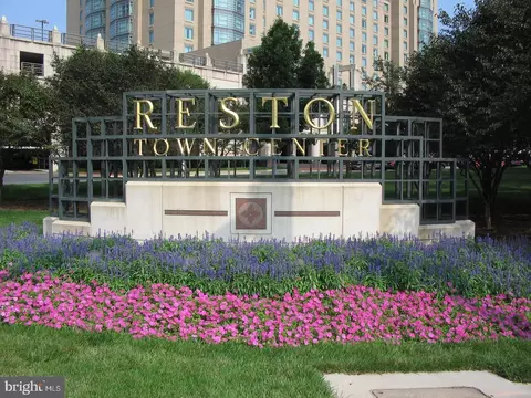 2249 Gunsmith Sq, Reston, VA 20191 photo 54
