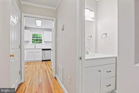 2249 Gunsmith Sq, Reston, VA 20191 photo 7