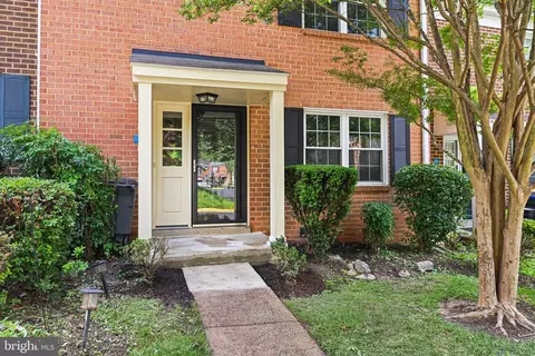 2249 Gunsmith Sq, Reston, VA 20191 photo 3