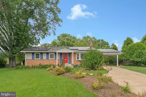 8230 Citadel Pl, Vienna, VA 22180