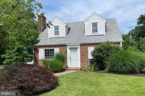 7110 Coventry Rd, Alexandria, VA 22306