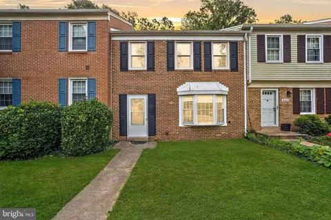 8361 Luce Ct, Springfield, VA 22153