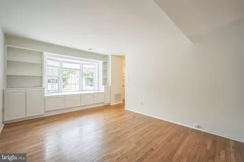 Living - 8361 Luce Ct, Springfield, VA 22153 photo 3 of 6