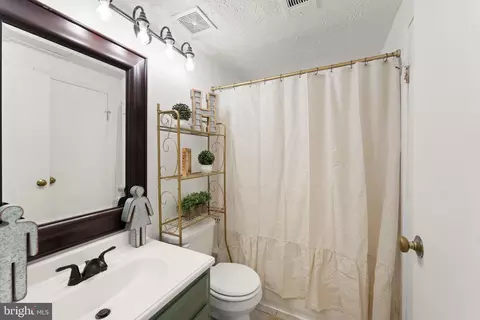 1941 Sagewood Ln, Reston, VA 20191 photo 24