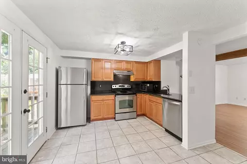 1941 Sagewood Ln, Reston, VA 20191 photo 8