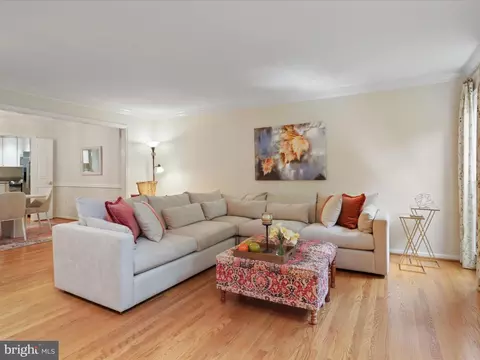 Living - 1564 Mclean Commons Ct, Mclean, VA 22101 photo 1 of 9