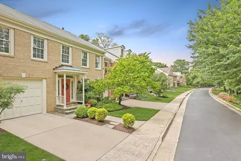 Exterior - 1564 Mclean Commons Ct, Mclean, VA 22101 photo 2 of 5