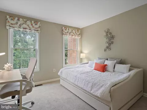 Bedroom - 1564 Mclean Commons Ct, Mclean, VA 22101 photo 1 of 9