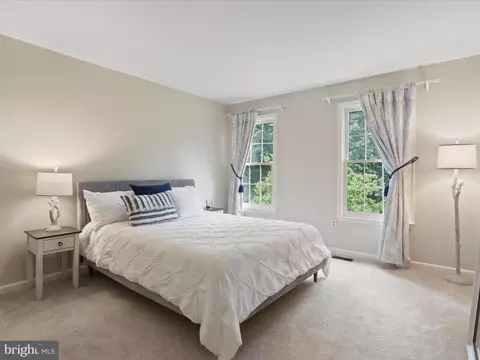 Bedroom - 1564 Mclean Commons Ct, Mclean, VA 22101 photo 3 of 9