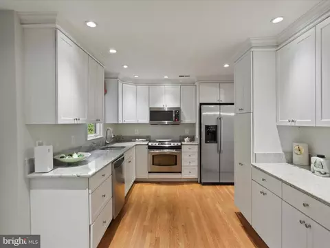 Kitchen - 1564 Mclean Commons Ct, Mclean, VA 22101 photo 2 of 4
