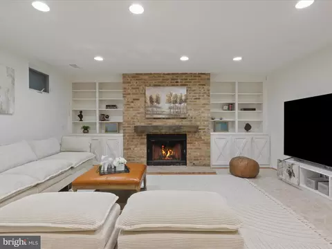Other - 1564 Mclean Commons Ct, Mclean, VA 22101 photo 3 of 8