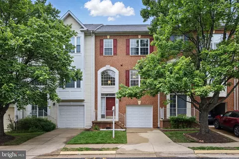11438 Abner Ave, Fairfax, VA 22030