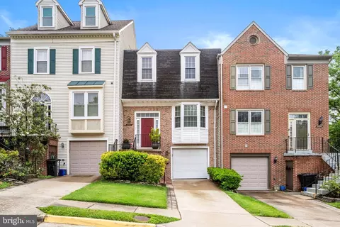 8091 Whitlers Creek Ct, Springfield, VA 22152