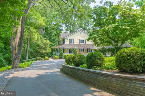 Exterior - 9020 Old Dominion Dr, Mclean, VA 22102 photo 9 of 19