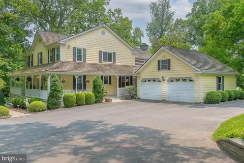 9020 Old Dominion Dr, Mclean, VA 22102