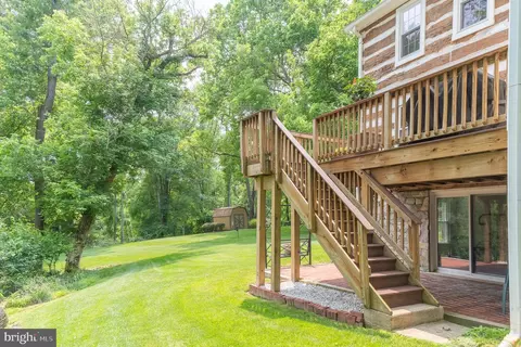 Exterior - 9020 Old Dominion Dr, Mclean, VA 22102 photo 8 of 19