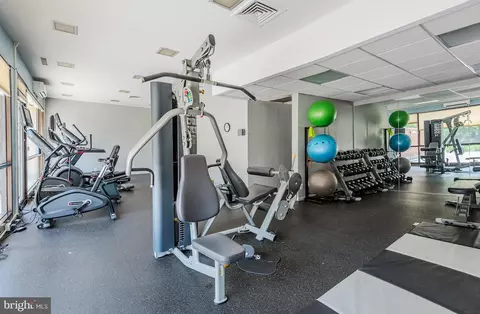 6800 Fleetwood Rd #701, Mclean, VA 22101 photo 27