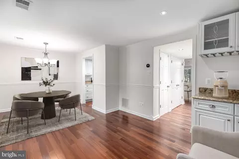 1621 Poplar Grove Dr, Reston, VA 20194 photo 8