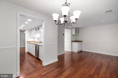 1621 Poplar Grove Dr, Reston, VA 20194 photo 10