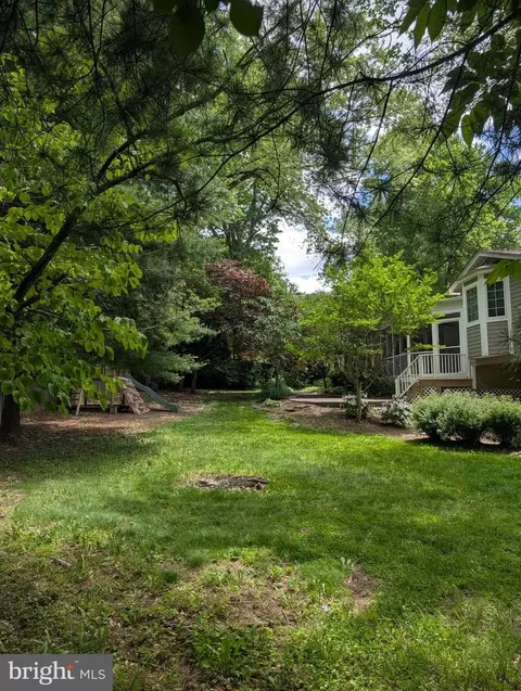 Exterior - 7506 Box Elder Ct, Mclean, VA 22102 photo 11 of 30