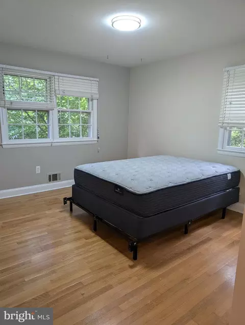Bedroom - 7506 Box Elder Ct, Mclean, VA 22102 photo 2 of 8