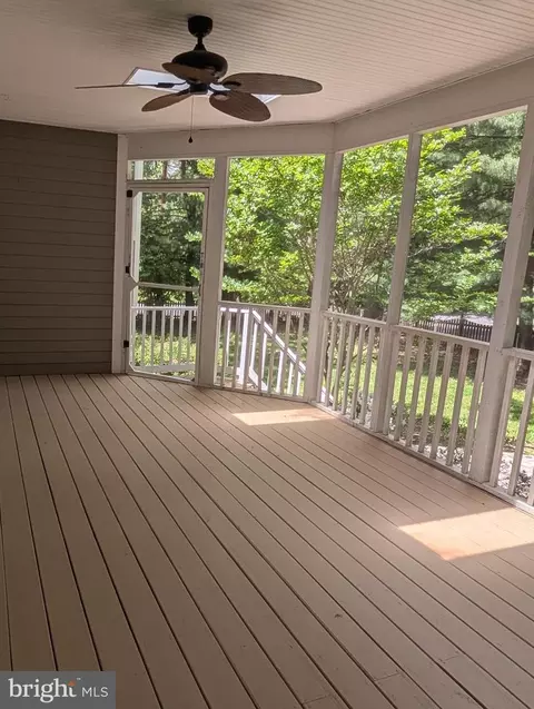 Exterior - 7506 Box Elder Ct, Mclean, VA 22102 photo 24 of 30
