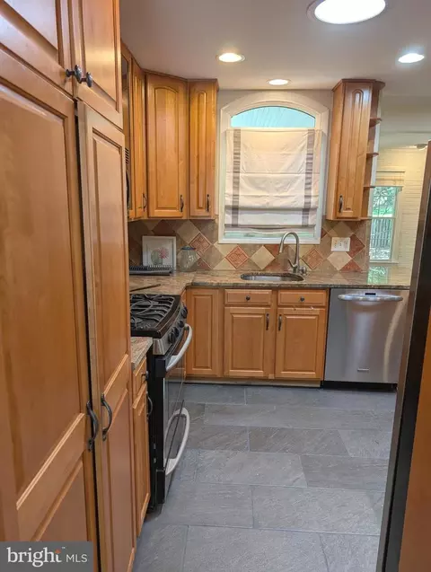 Kitchen - 7506 Box Elder Ct, Mclean, VA 22102 photo 1 of 6