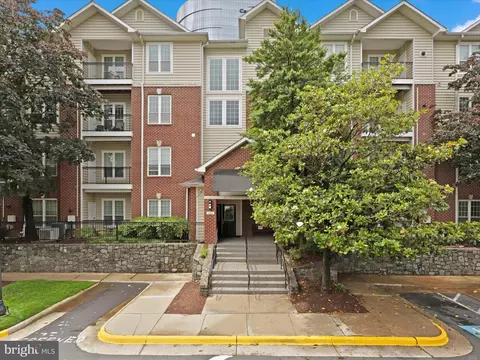 1521 Spring Gate Dr #10308, Mclean, VA 22102