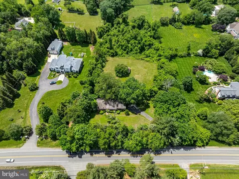 2306 Hunter Mill Rd, Vienna, VA 22181